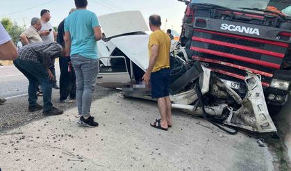 Osmaniye’de tır ile otomobilin karıştığı kazada 1 kişi hayatını kaybetti