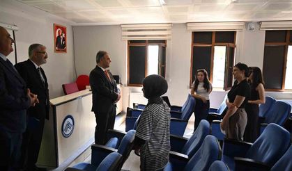 Rektör Karataş MYO’larda incelemelerde bulundu