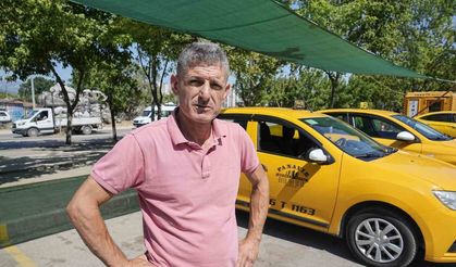 Taksicilerin "bekleme yapma" kavgası kamerada