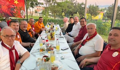 Tavşanlı’da Galatasaray’ın 25. lig şampiyonluğu coşkuyla kutlandı