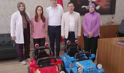 Tedavi gören çocuklar için akülü araç tahsis edildi