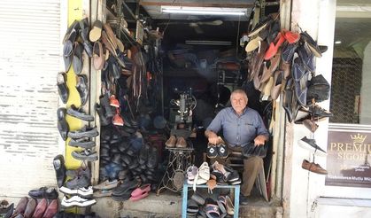 Yemeni ustası, baba mesleğini yıllardır sürdürüyor