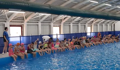 Bilecik Pazaryeri’nde kapalı yüzme havuzu hizmete girdi
