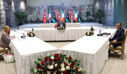 İstanbul'da üçlü işbirliği zirvesi başladı