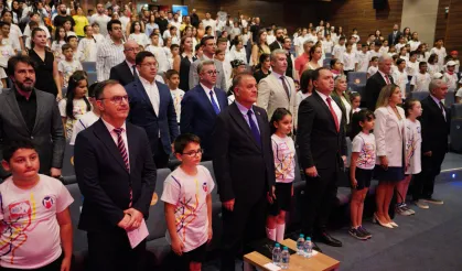 'Metro İstanbul'da 403 minik öğrenci mezun oldu