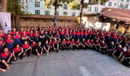 İzmir’in emektarları genç meslektaşlarıyla buluştu