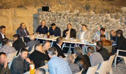 Kayseri Talas'ta muhtarlardan Mengücek buluşması