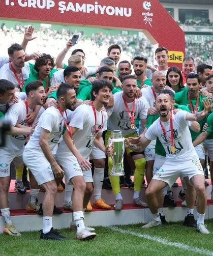 Bursaspor’da birçok isimle yollar ayrılabilir