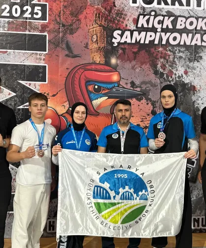 Sakaryalı Kick Boks sporcularından madalya yağmuru