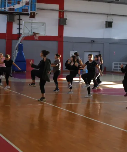 İzmir Narlıdere'de kadınlardan sağlıklı başlangıç