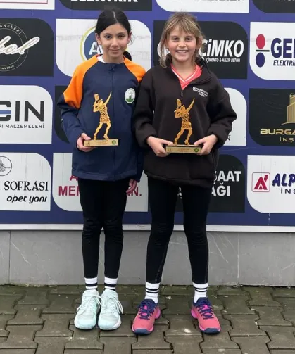 Bursa'da Osmangazi Belediyespor'dan çifte şampiyonluk