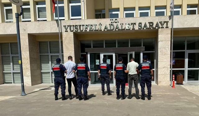 Artvin’de uyuşturucu ticareti yapan baba ve oğul tutuklandı