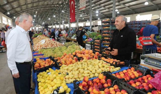 Vali Doruk’tan pazar turu