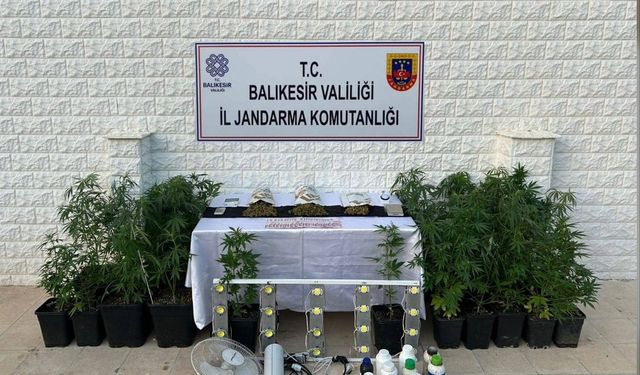 Balıkesir’in 10 ilçesinde kaçakçılık operasyonu