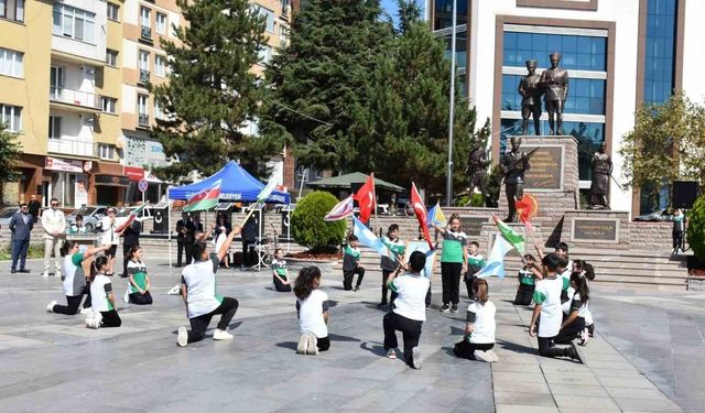 Bozüyük’te İlköğretim Haftası kutlandı