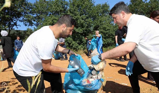 Çevreseverler, temiz bir çevre ve sağlıklı bir gelecek için Ataşehir’de buluşuyor