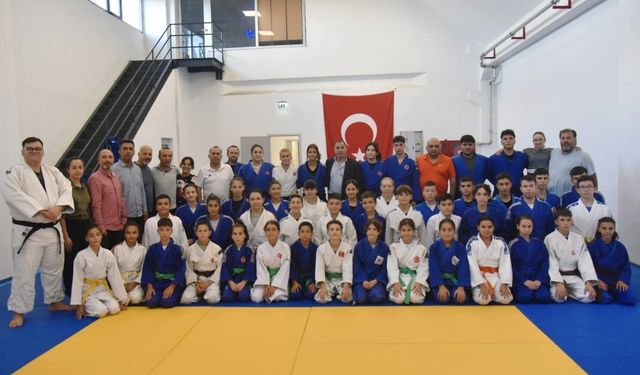 Judo Federasyonu Başkanı Huysuz, Yunusemre’de judocularla buluştu