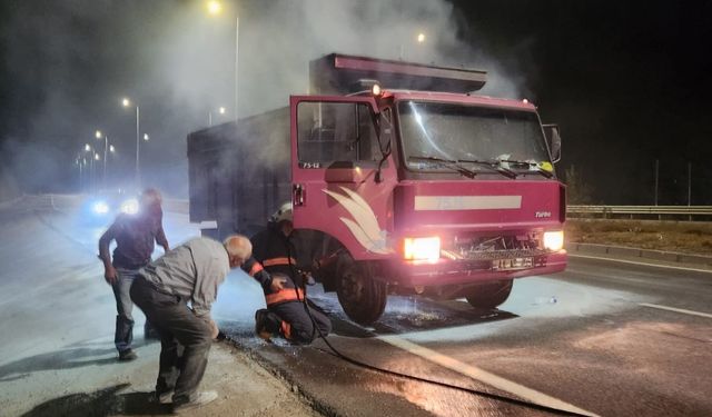 Malatya’da seyir halindeki iki araçta yangın