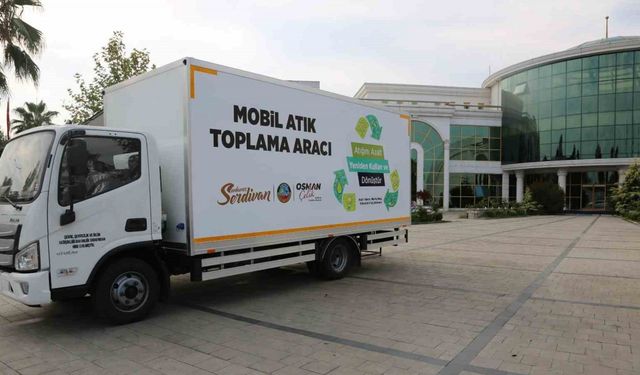 Mobil atık toplama aracı vatandaşın hizmetinde