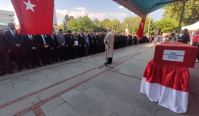 Şehit Jandarma Uzman Çavuş Büyükçaylı, Isparta’da son yolculuğuna uğurlandı