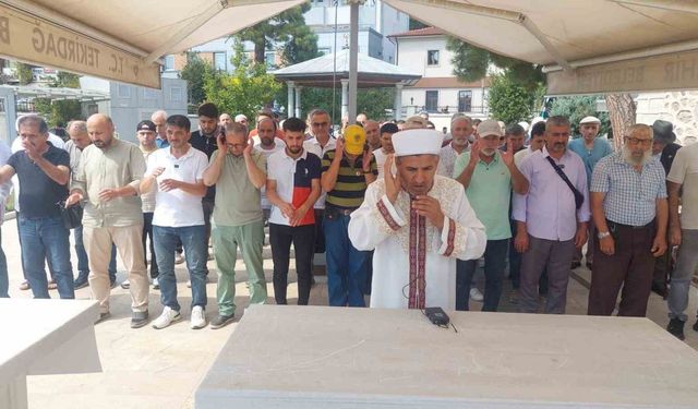 Tekirdağ’da Ayşenur Ezgi Eygi için gıyabi cenaze namazı kılındı