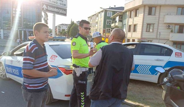 Yolcuya kask takmadı: "Ben alo dediğim zaman 10 tane kask gelir"