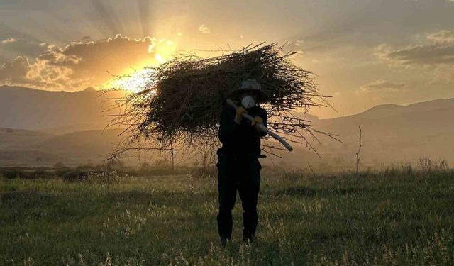 Yüksekova’da çiftçilerin kış hazırlığı başladı