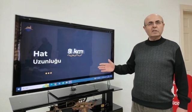 Basın toplantısında tramvay vaadini açıkladı, halk otobüsü kiraladı