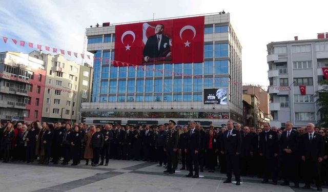 Atatürk, vefatının 86. yıldönümünde Uşak’ta anıldı