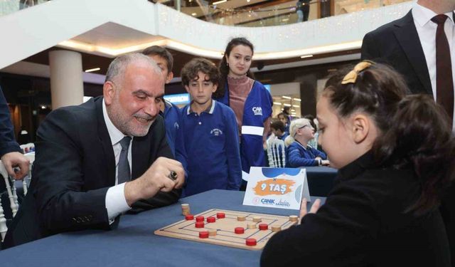 Canik’te Zeka Geliştirici Ahşap Akıl ve Strateji Oyunları El Sanatları Sergisi açıldı