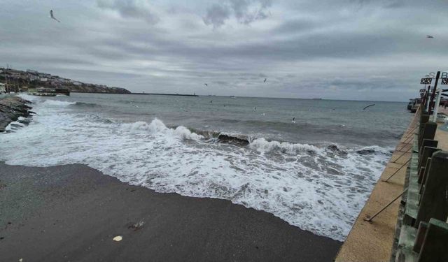 Marmara’da Poyraz şiddetini arttırdı