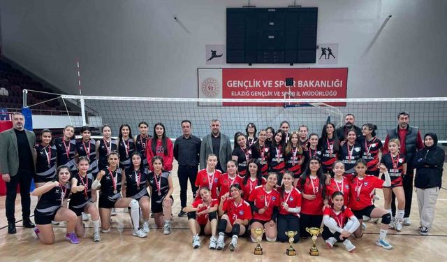 Yıldız Kız Yerel Lig’de şampiyon Elazığ Voleybol Akademi oldu