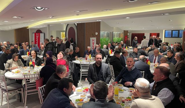 Saadet Partisi İnegöl’de Muhtarlarla İftar Sofrasında Buluştu