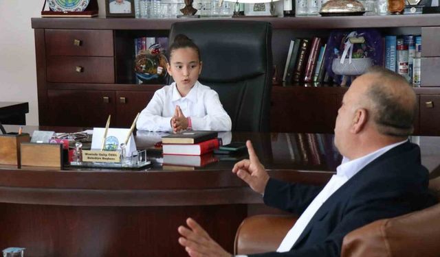Bozdoğan’da naşkanlık koltuğu Sümeyye’ye emanet