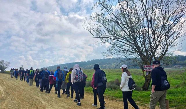 Kalp sağlığı farkındalığı için 11 kilometre yürüdüler