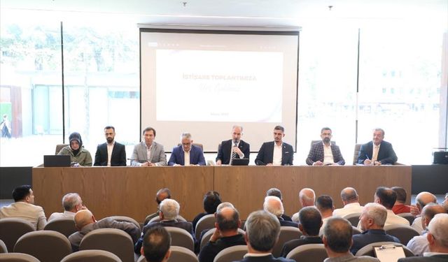 İnegöl Belediyesi’nde Muhtarlarla İstişare Toplantısı