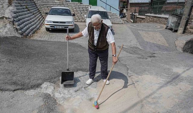 452 yıllık izi, her gün göreviymiş gibi temizliyor