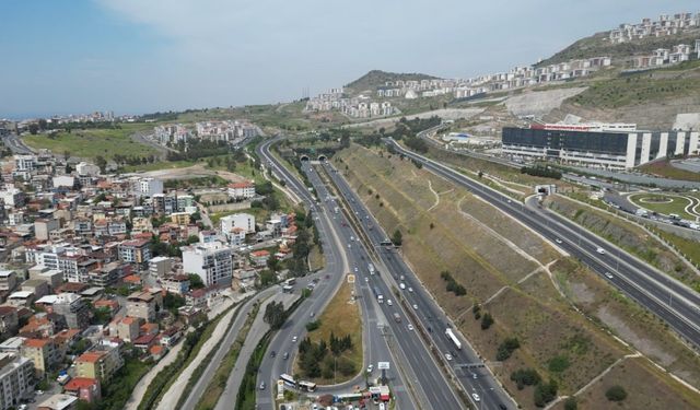 AK Parti İzmir İl Başkanı Saygılı’dan kente yapılan ulaşım yatırımları raporu