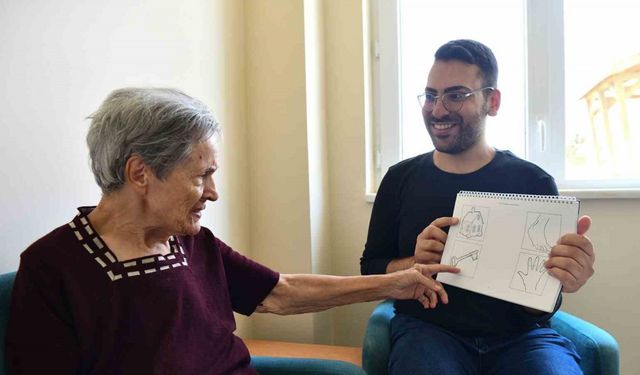 Alzheimer hastaları dil becerilerini geliştiriyor
