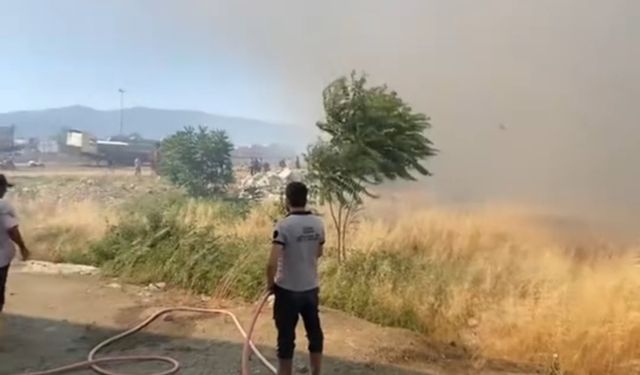 Anız yangını güçlükle söndürüldü