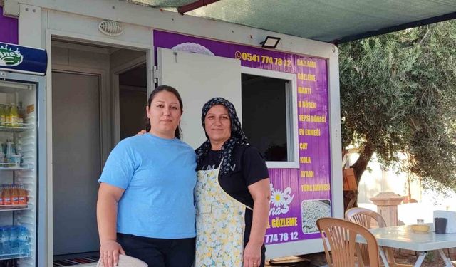 Anne kız bazlama ve gözleme yaparak hayata tutundu