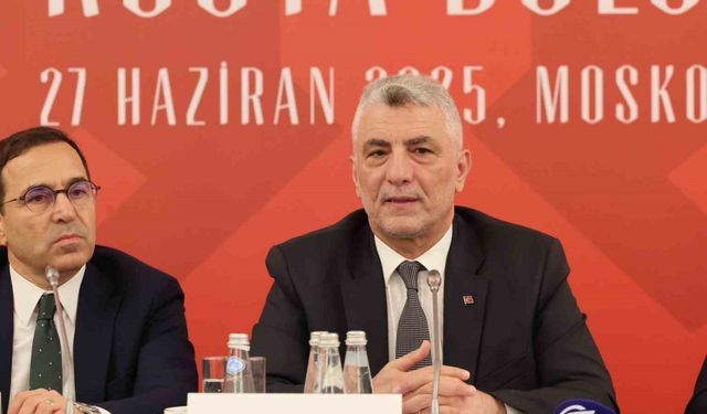 Bakan Bolat, Rusya’da Türk işadamlarıyla bir araya geldi