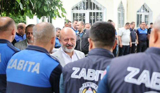 Başkan Çolakbayrakdar: "Zabıta ekibimiz, şehrin huzuruna katkı sağlıyor"