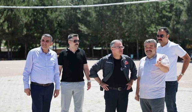 Başkan Özdoğan’dan eğitime kesintisiz destek