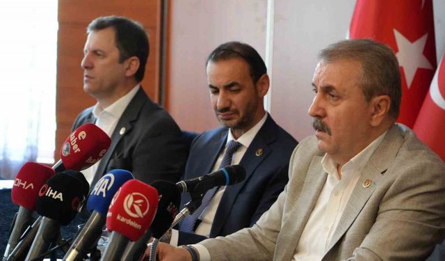 BBP Genel Başkanı Mustafa Destici; "Siyasi partilerin kurultaylarıyla ilgili kararı ilçe seçim kurulu verir, Yüksek Seçim Kurulu onaylar"