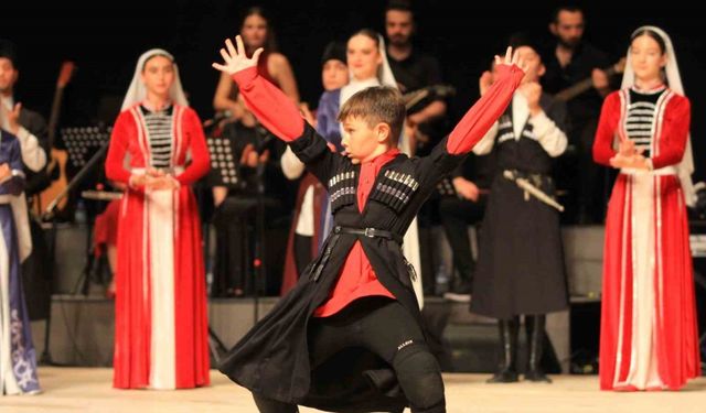 Bursa’da Çerkes şöleni nefes kesti