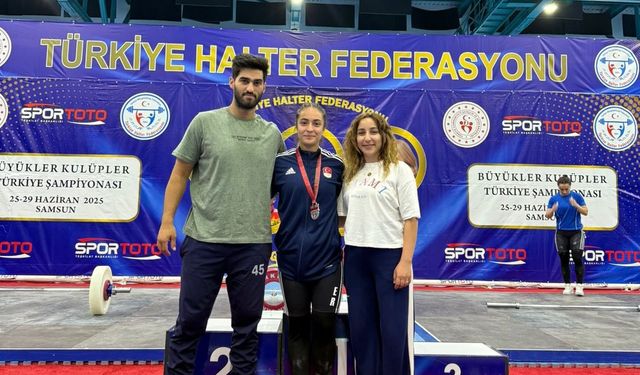 Buse Er’den Türkiye 2’nciliği