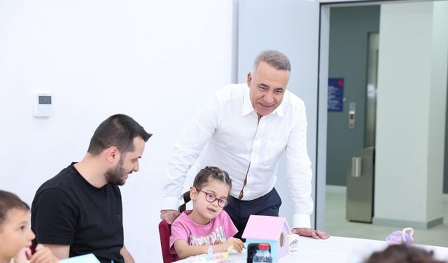 Çocuklar bu kez babalarıyla mutfağa girdi