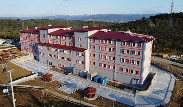 Edremit’te KYK yurdu tamamlandı
