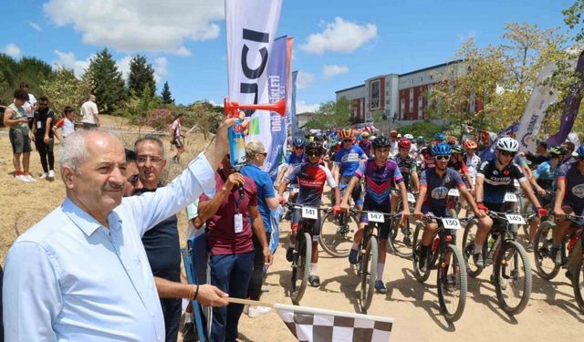 Gebze Uluslararası Dağ Bisikleti Kupası ilgi gördü